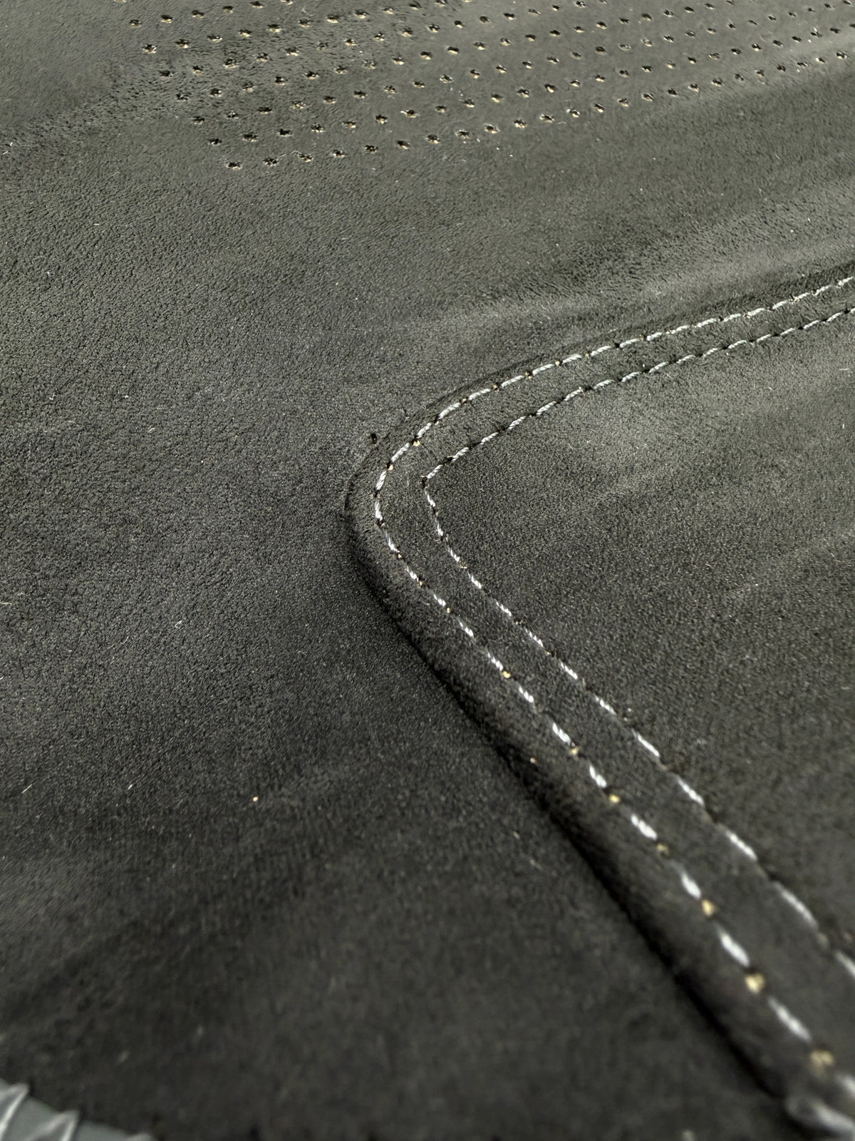 Universal 2D Premium Seat Covers - image 7
